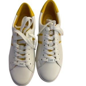 Women’s size 8.5 Mk irving stripe lace up